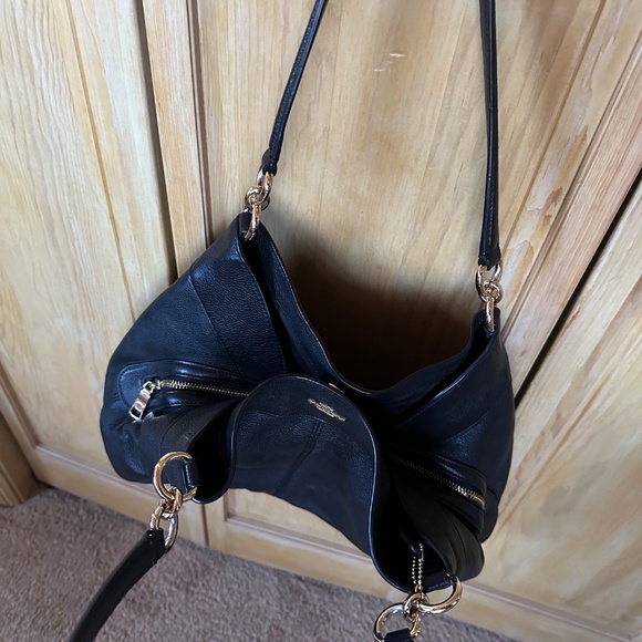 COACH Large Lexy Shoulder Bag In Pebble Leather - Black / Gold - Picture 2 of 9